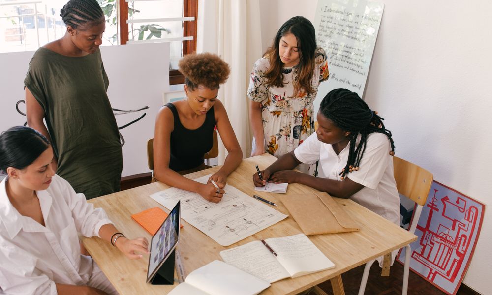 IA et nouveaux métiers : comment rester employable en apprenant en continu